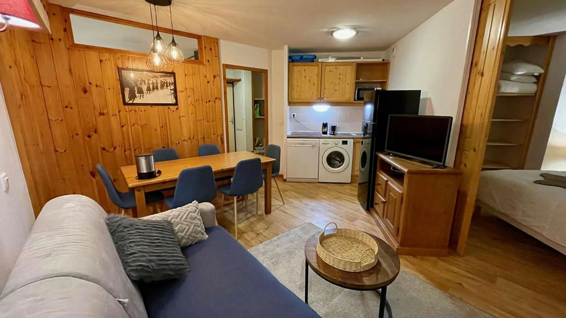 Apartment Charmant 2 Pieces 6 Pers, Piscine Chauffee, Sauna, Ski Aux Pieds - Les Orres 1800 - Fr-1-322-636